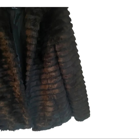 FALL CLEARANCE Bloomingdale’s Louise Paris Faux Fur Mink Jacket sold out! - Picture 5 of 7